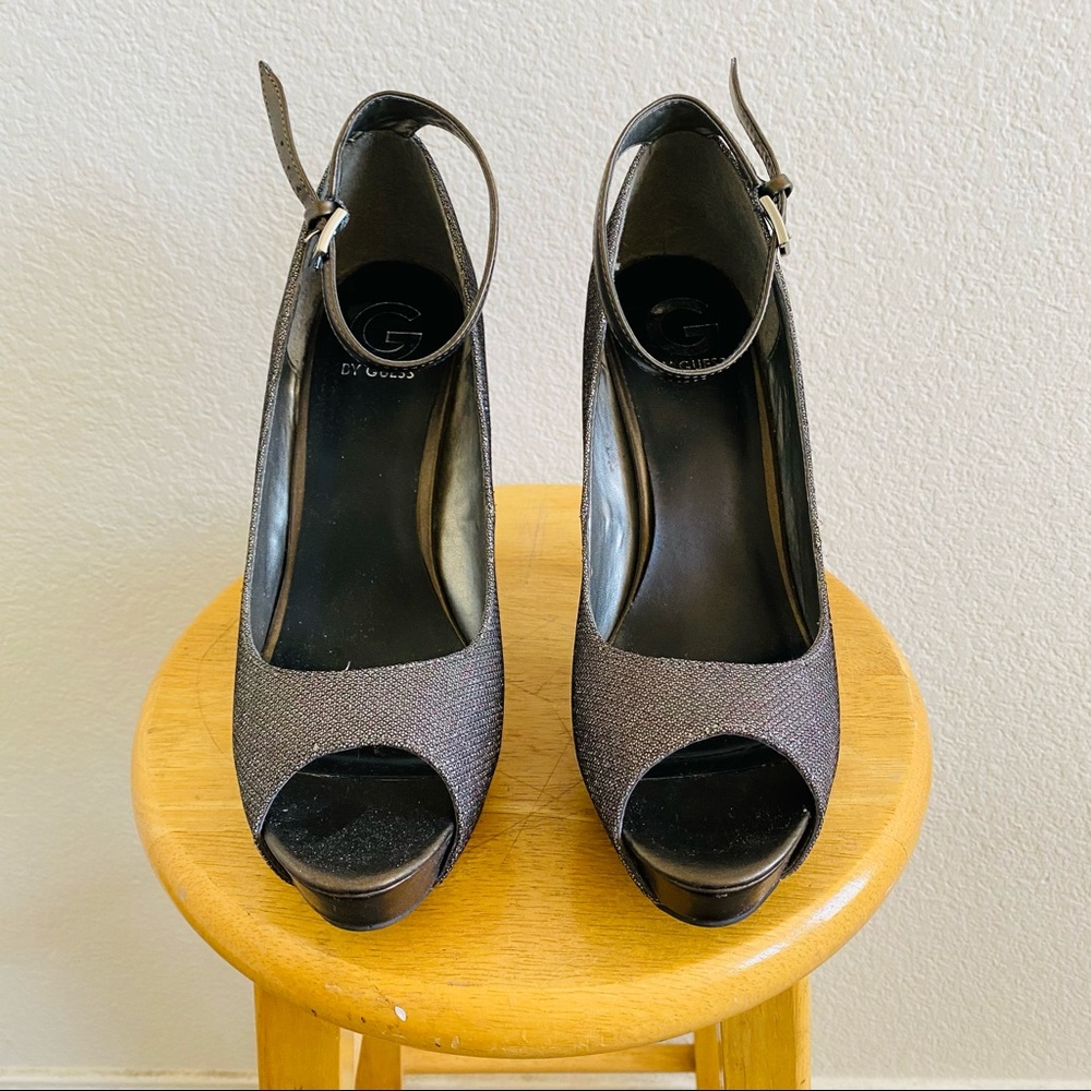 Guess Gray Shimmery Ankle Strap Peep Toe Heels Size 10